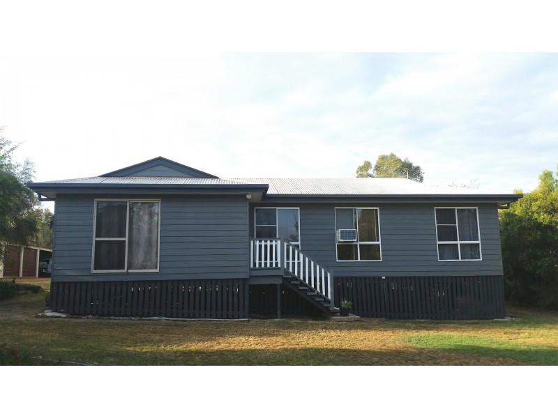 9 Eileen Court, Kensington Grove QLD 4341
