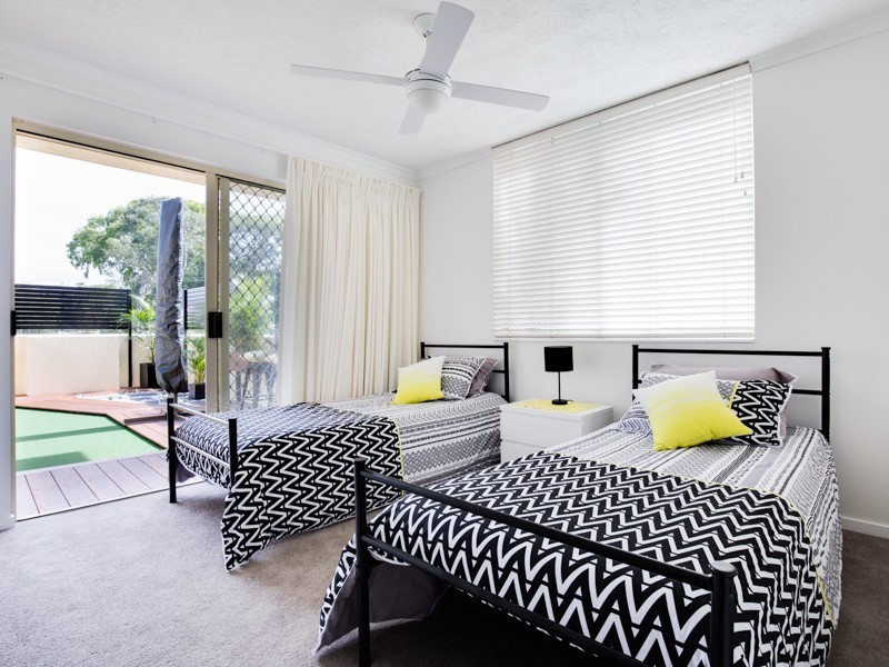 2/9 Rooke Street, Dicky Beach QLD 4551