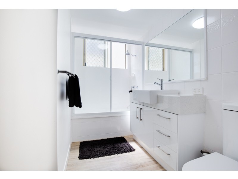 2/9 Rooke Street, Dicky Beach QLD 4551