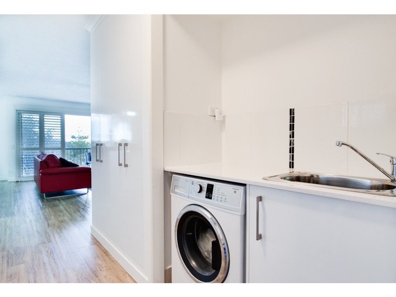 2/9 Rooke Street, Dicky Beach QLD 4551