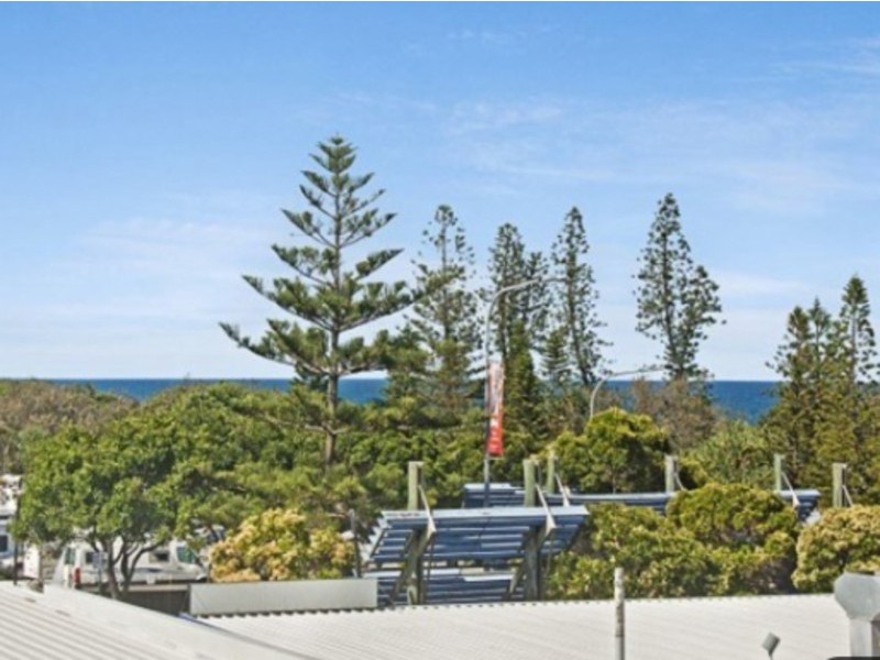 2/9 Rooke Street, Dicky Beach QLD 4551