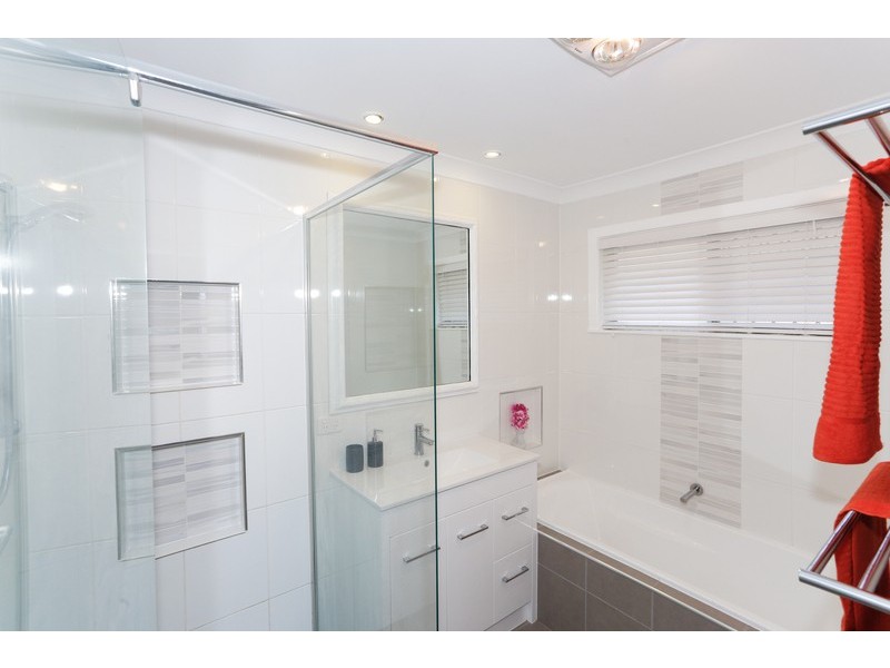 28 Narrawong Street, Rochedale South QLD 4123