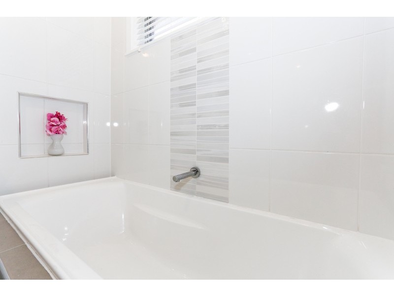 28 Narrawong Street, Rochedale South QLD 4123