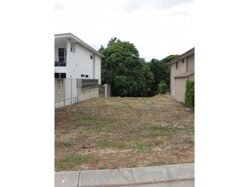 32 TEESDALE STREET, Corinda QLD 4075