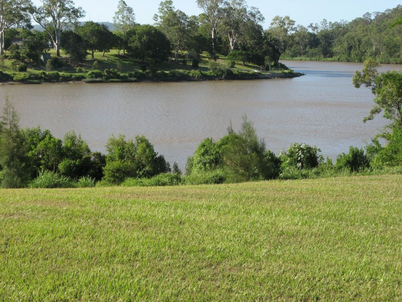 32 TEESDALE STREET, Corinda QLD 4075