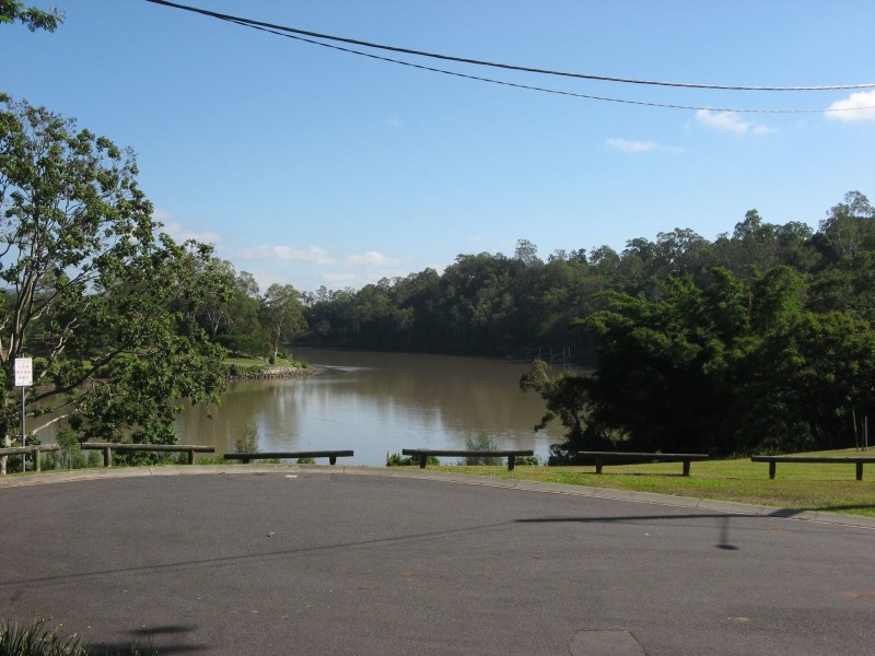 32 TEESDALE STREET, Corinda QLD 4075