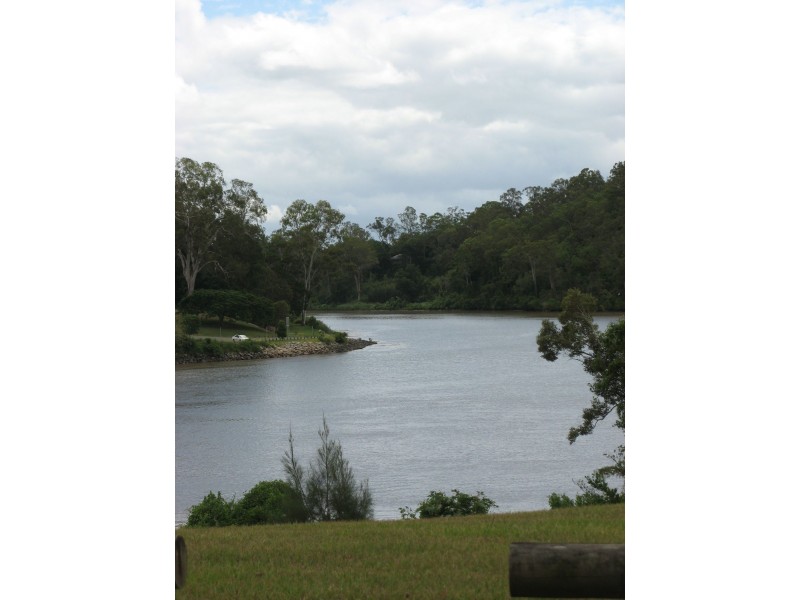 32 TEESDALE STREET, Corinda QLD 4075