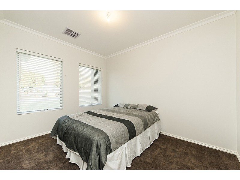 4 Paulett Way, Belmont WA 6104