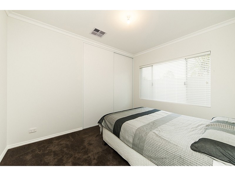 4 Paulett Way, Belmont WA 6104