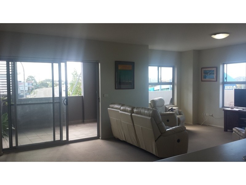 304/215 Pacific Hwy, Charlestown NSW 2290