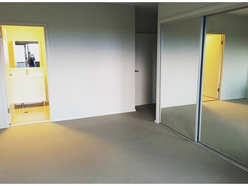 304/215 Pacific Hwy, Charlestown NSW 2290