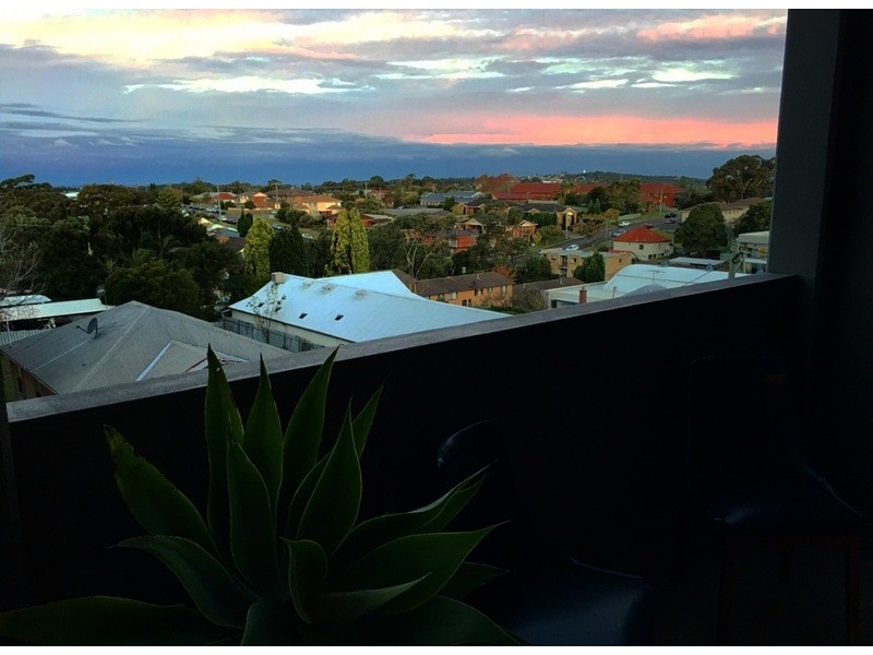 304/215 Pacific Hwy, Charlestown NSW 2290
