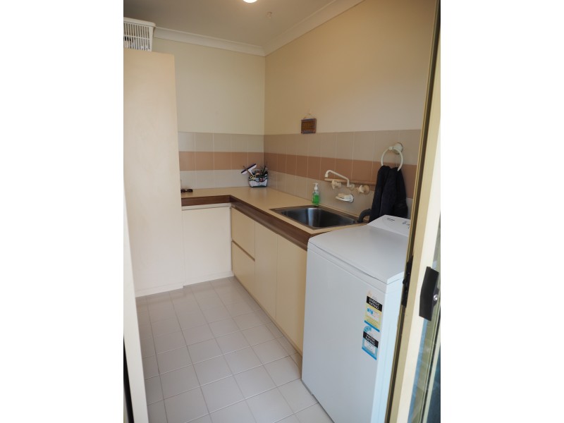 10 Adroit Court, Rockingham WA 6168