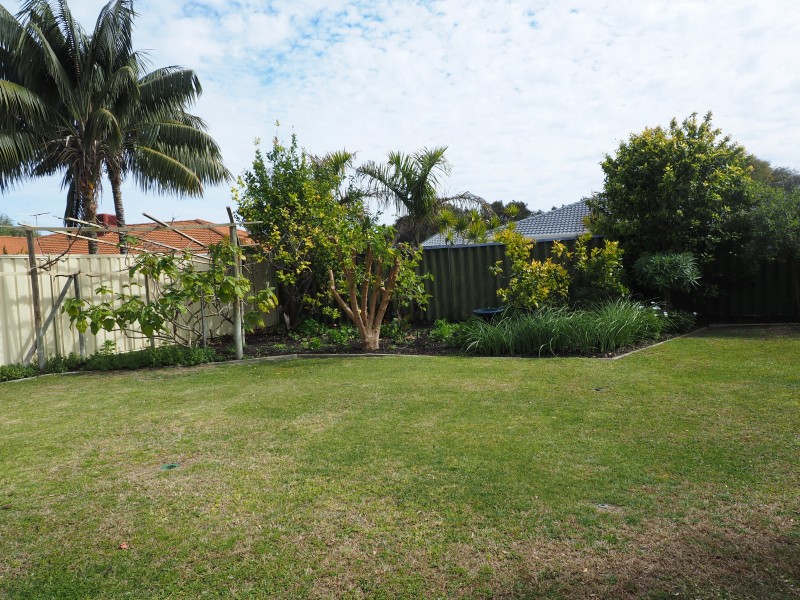 10 Adroit Court, Rockingham WA 6168