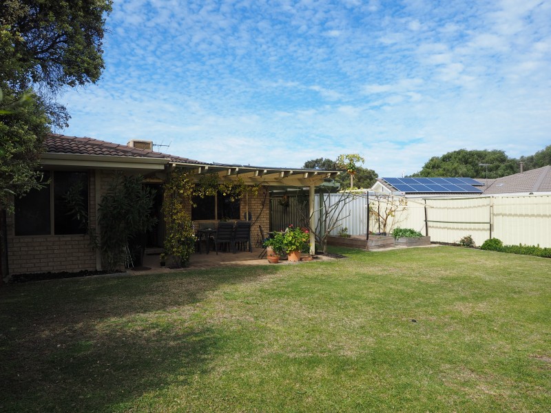 10 Adroit Court, Rockingham WA 6168