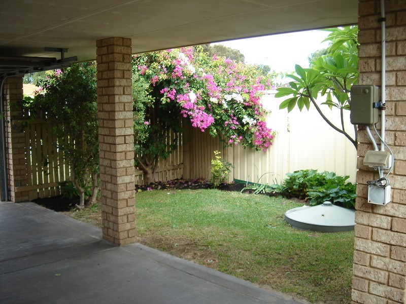 10 Adroit Court, Rockingham WA 6168