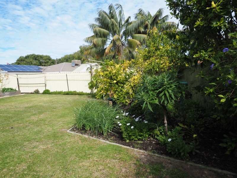 10 Adroit Court, Rockingham WA 6168