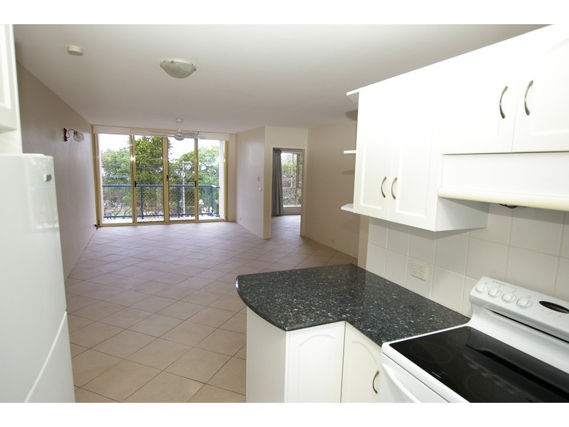 3/18 The Esplanade Bulcock Beach, Caloundra QLD 4551