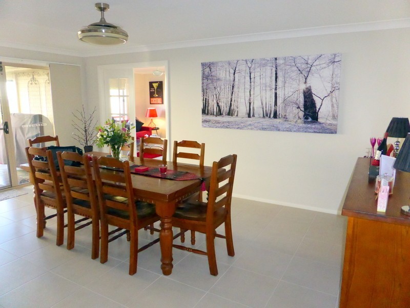 17 FAIRLIGHT CIRCUIT, Mardi NSW 2259