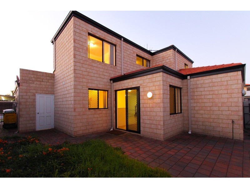 17/15 Station St, Cannington WA 6107