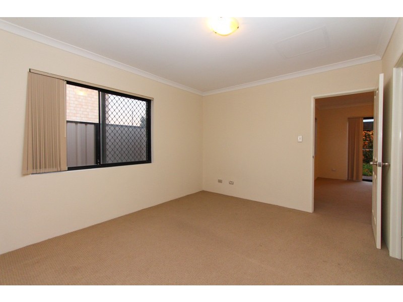 17/15 Station St, Cannington WA 6107