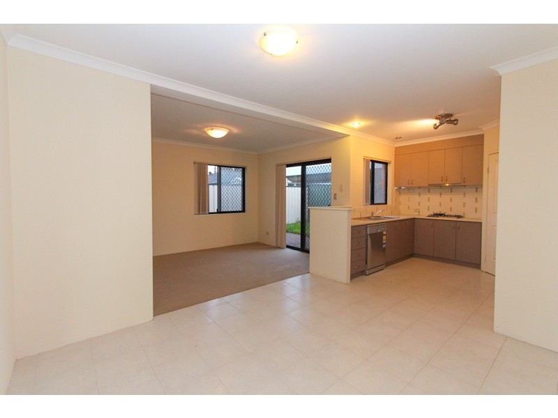 17/15 Station St, Cannington WA 6107