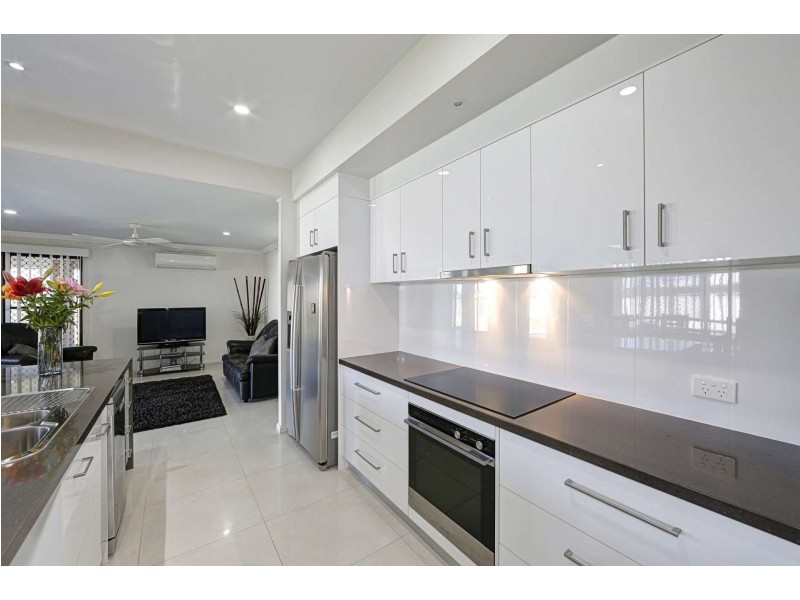 22 Palermo, Ashfield QLD 4670