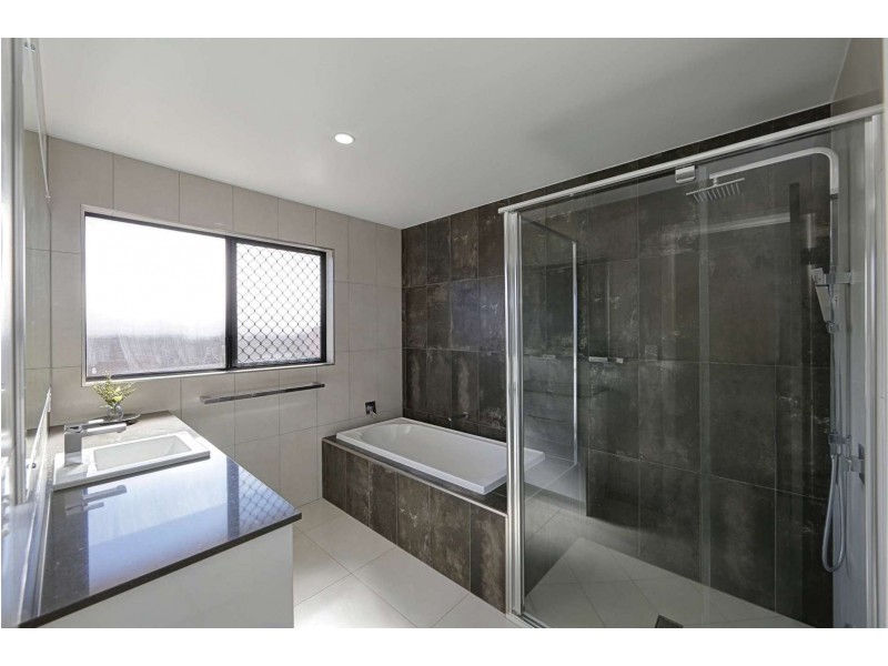 22 Palermo, Ashfield QLD 4670