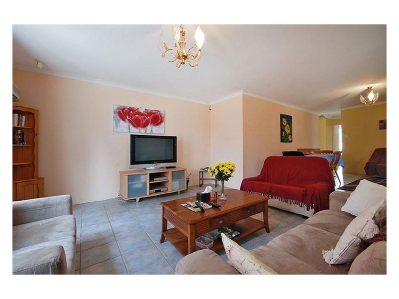 7 Ulcombe Street Marangaroo, Marangaroo WA 6064