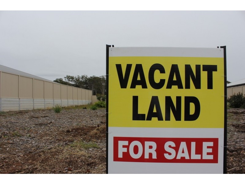 16 (Lot 104) Willis Close, Redland Bay QLD 4165