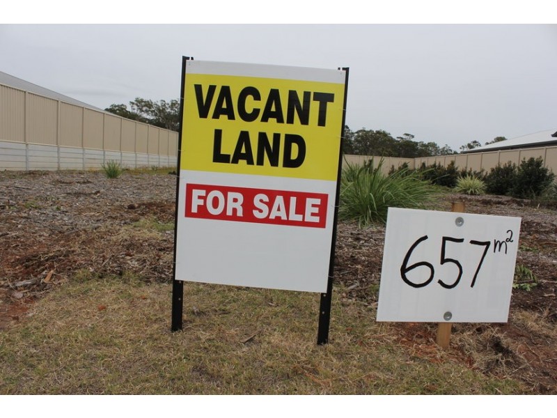 16 (Lot 104) Willis Close, Redland Bay QLD 4165