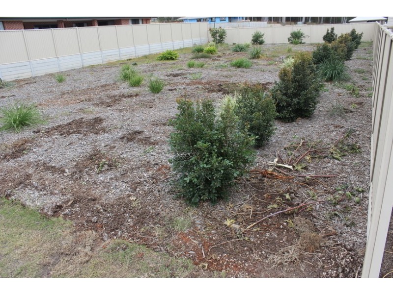 16 (Lot 104) Willis Close, Redland Bay QLD 4165