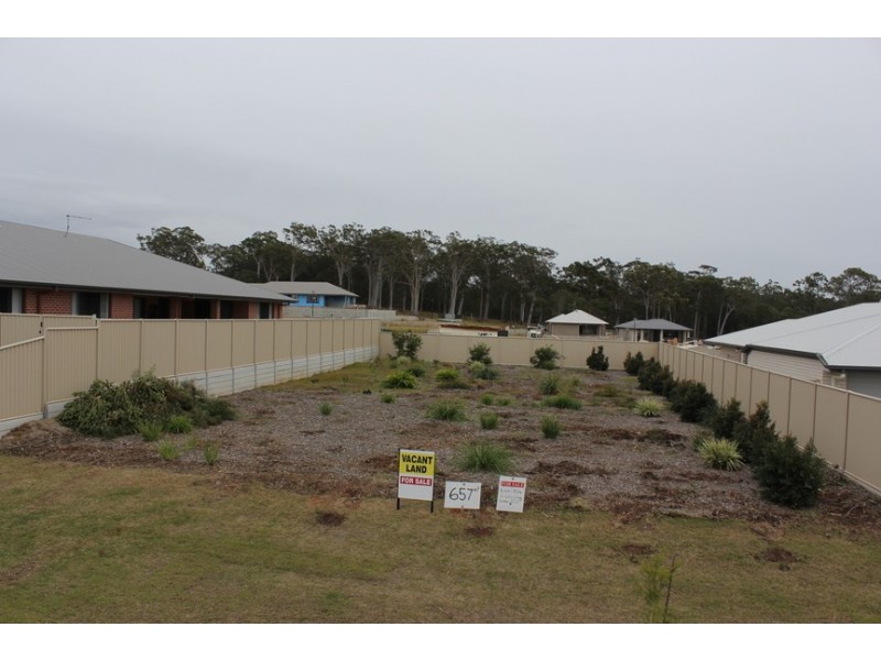 16 (Lot 104) Willis Close, Redland Bay QLD 4165