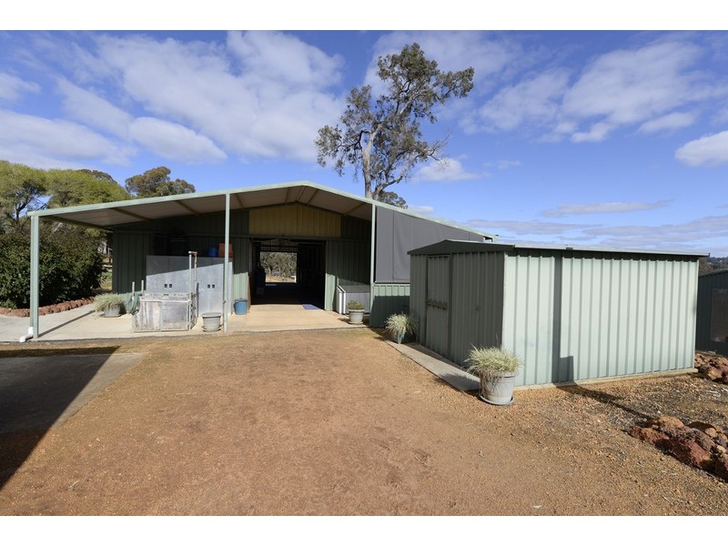 691 Reen Road, Gidgegannup WA 6083
