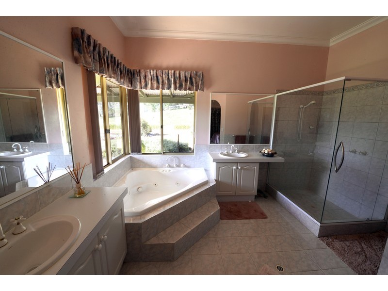 691 Reen Road, Gidgegannup WA 6083