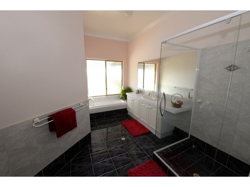 691 Reen Road, Gidgegannup WA 6083