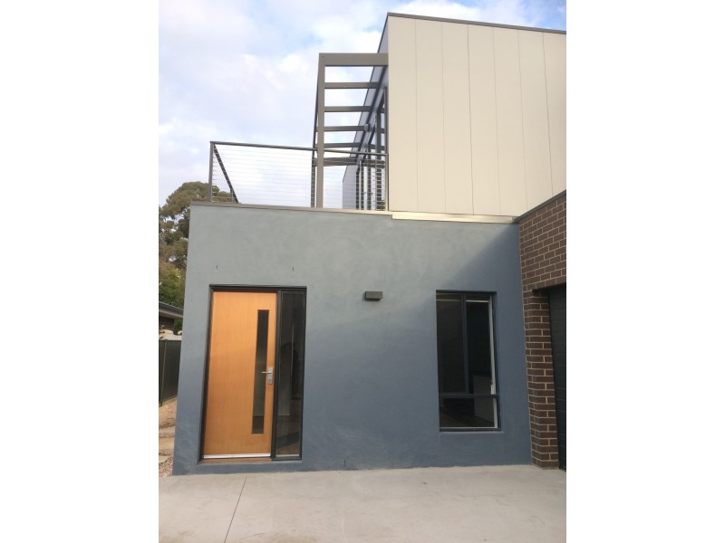 Unit 2/57 A Honeysuckle Street, Bendigo VIC 3550