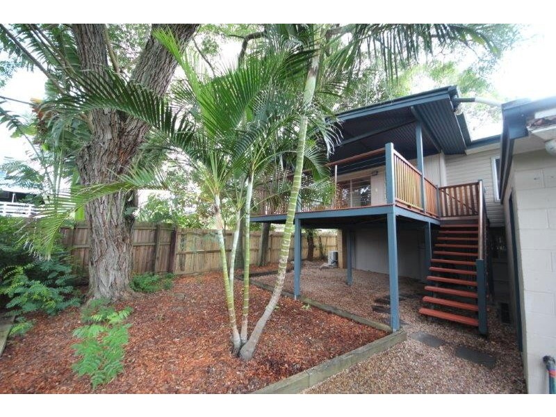 27 Storey Rd, Kallangur QLD 4503