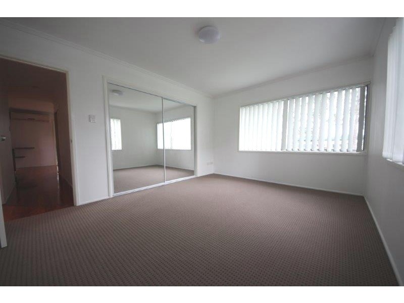 27 Storey Rd, Kallangur QLD 4503