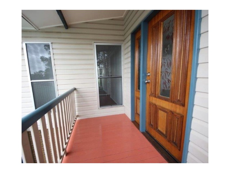 27 Storey Rd, Kallangur QLD 4503