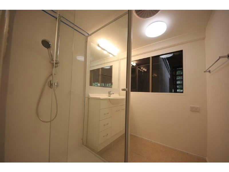 27 Storey Rd, Kallangur QLD 4503