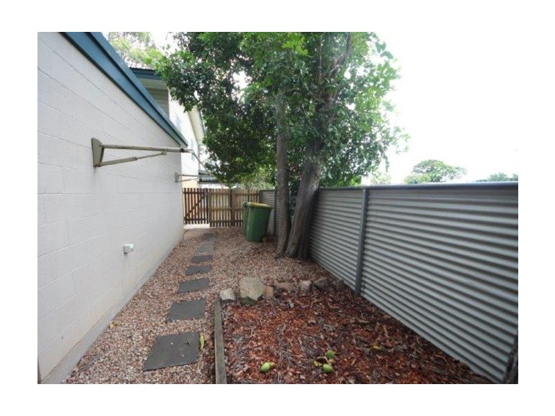 27 Storey Rd, Kallangur QLD 4503