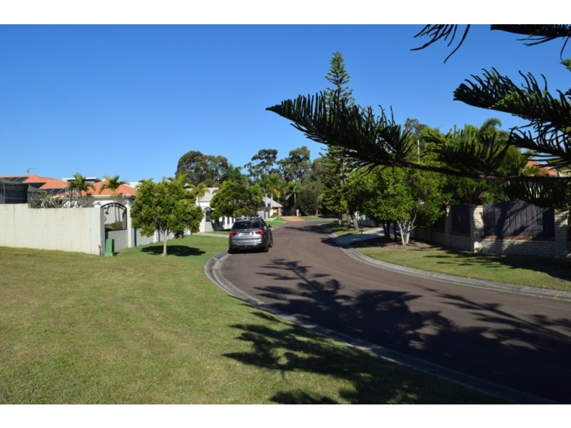 1 Norfolk Court, Pelican Waters QLD 4551