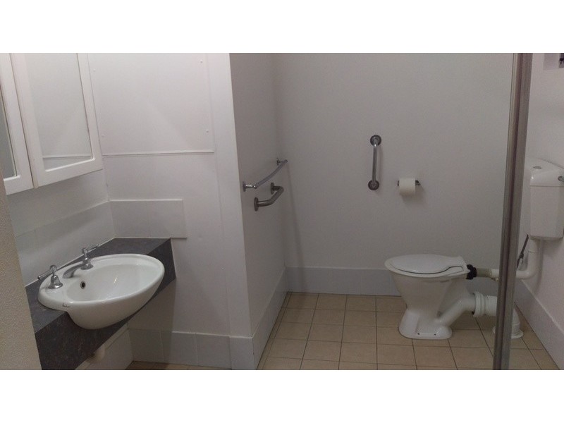 2/44 Carmody Street, Hermit Park QLD 4812