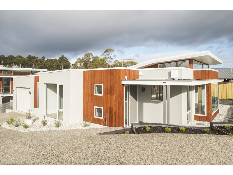 b/3 Dianella Drive, Blackmans Bay TAS 7052