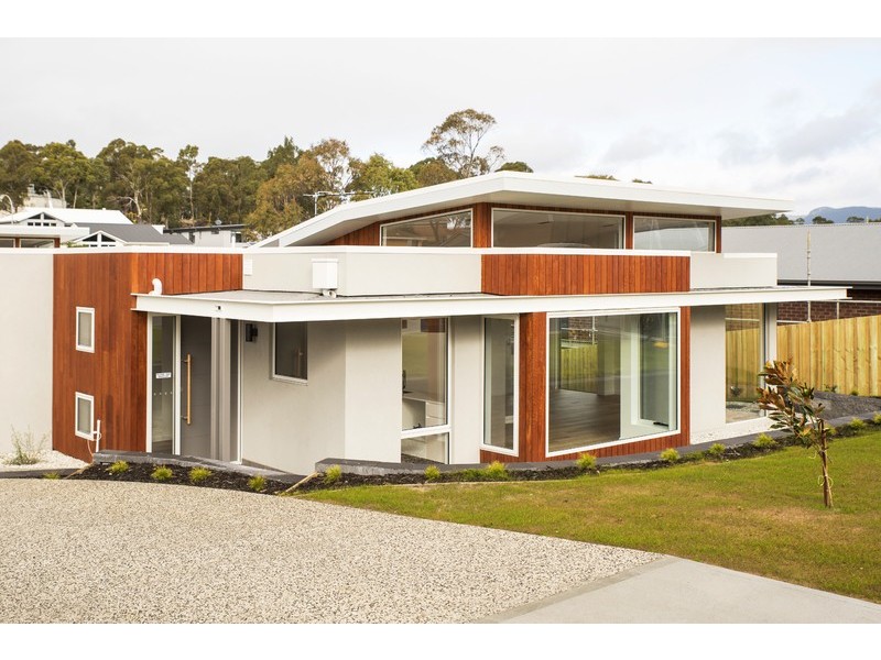 b/3 Dianella Drive, Blackmans Bay TAS 7052