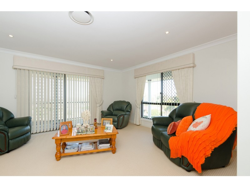 2 Daniel Drive, Warwick QLD 4370