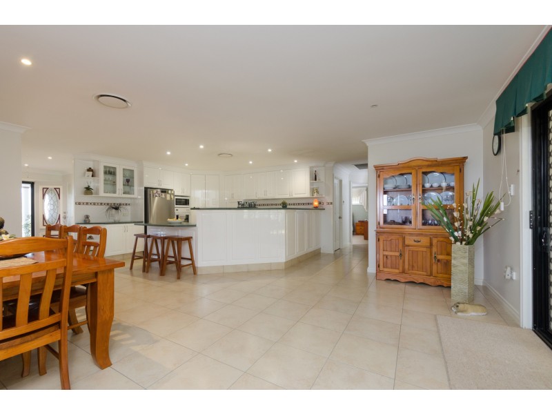 2 Daniel Drive, Warwick QLD 4370
