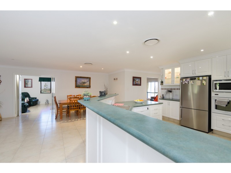 2 Daniel Drive, Warwick QLD 4370