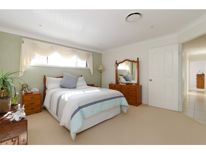 2 Daniel Drive, Warwick QLD 4370